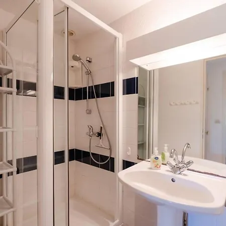 Pavillon T2 Mezzanine Climatise, Piscine, Wifi, Proche Lagune Et Plage, Parking, Non-fumeur