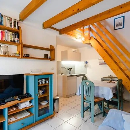 Pavillon T2 Mezzanine Climatise, Piscine, Wifi, Proche Lagune Et Plage, Parking, Non-fumeur וילה